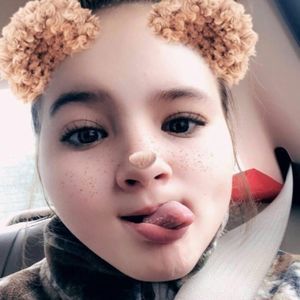 Meet your Posher, Kayla nicole